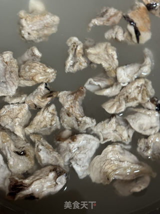 酱焖茄子干的做法步骤：1