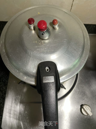 红烧扣肉的做法步骤：10