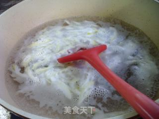 瘦肉丝雷笋炒千张的做法步骤：5