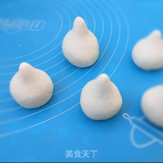 寿桃豆沙包的做法步骤：4
