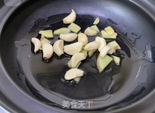 砂锅焗鱼块的做法步骤：3