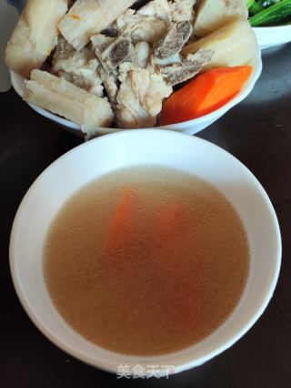 粉葛胡萝卜大骨汤的做法步骤：7
