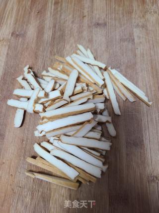 生菜炒豆干的做法步骤：3