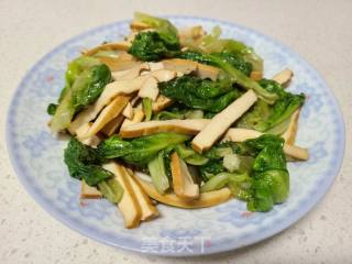 生菜炒豆干的做法步骤：5
