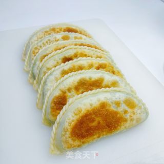 韭菜盒子的做法步骤：1