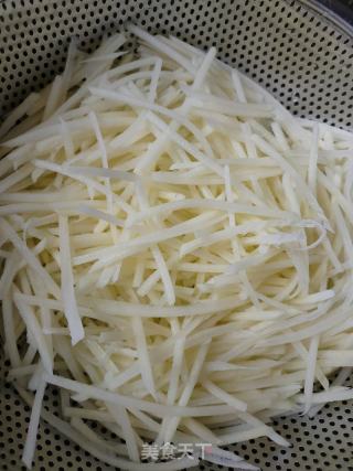 土豆火焰山的做法步骤：1