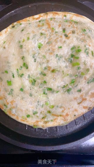 葱花油饼的做法步骤：11