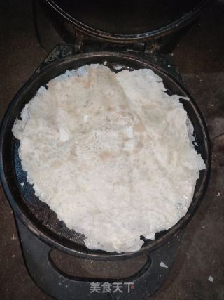 菜煎饼的做法步骤：1