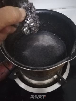 紫菜虾皮汤的做法步骤：1