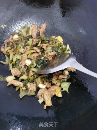 酸菜猪肉炒粉利（年糕）的做法步骤：8