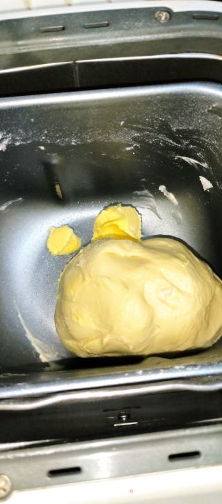 肉松小面包的做法步骤：2
