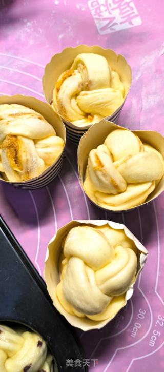 肉松小面包的做法步骤：8