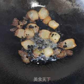 腊肉炒藠头的做法步骤：5
