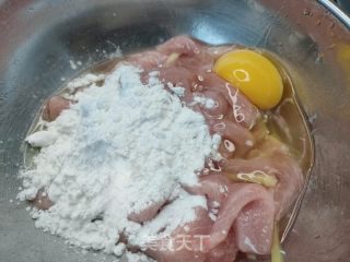 糖醋里脊的做法步骤：3