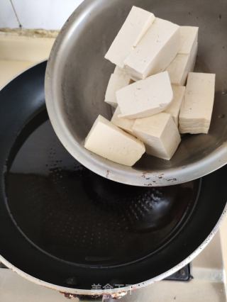 韭菜炒豆腐的做法步骤：5