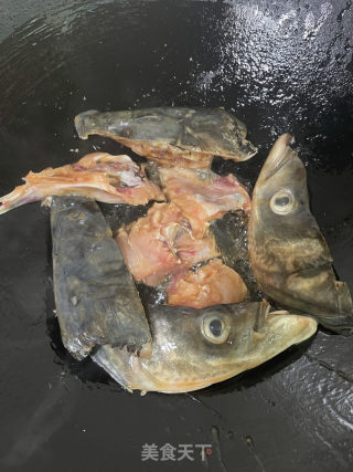 豆干焖鱼头的做法步骤：8