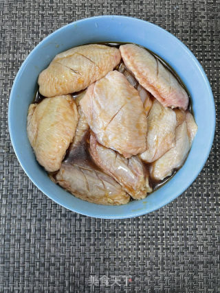 蜜汁橘香鸡翅的做法步骤：6