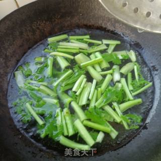 苔菜炒豆干的做法步骤：3