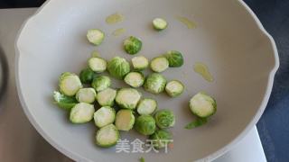 甜椒培根煎孢子甘蓝的做法步骤：6