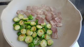 甜椒培根煎孢子甘蓝的做法步骤：8
