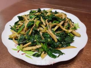 菠菜炒白萝卜丝的做法步骤：5