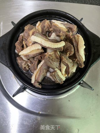 牛腩鸡脚煲的做法步骤：24