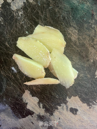 干锅鱼的做法步骤：2