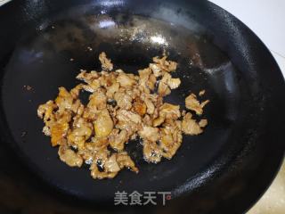 胡萝卜荸荠炒肉片的做法步骤：4