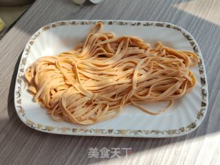 胡萝卜手擀面的做法步骤：9