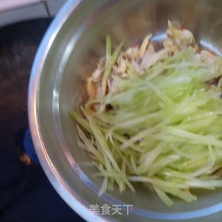 蛤蜊肉炒莴笋的做法步骤：5