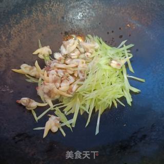 蛤蜊肉炒莴笋的做法步骤：6