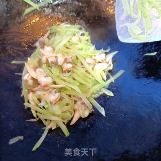 蛤蜊肉炒莴笋的做法步骤：8