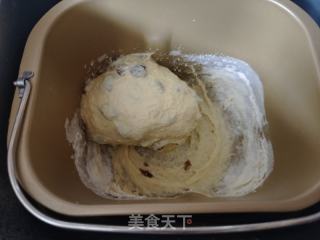 面包机版葡萄干面包的做法步骤：1