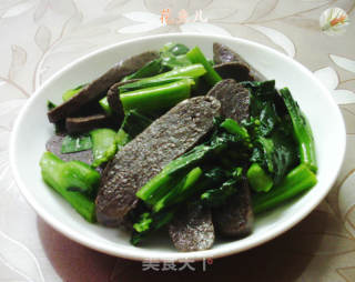 菜芯炒荞麦粑粑的做法