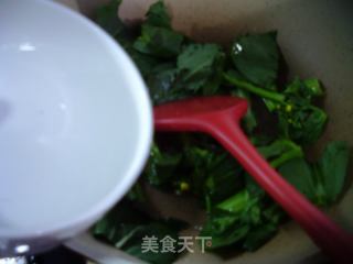 菜芯炒荞麦粑粑的做法步骤：4