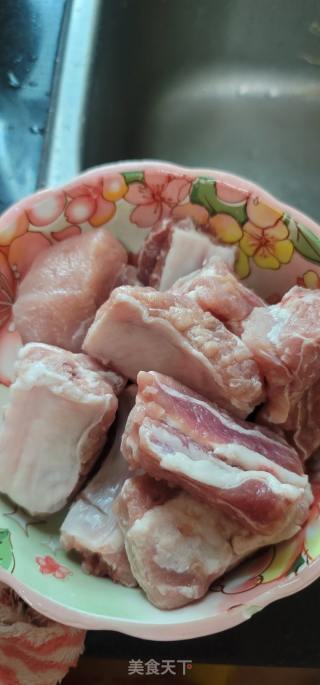 红烧排骨的做法步骤：1