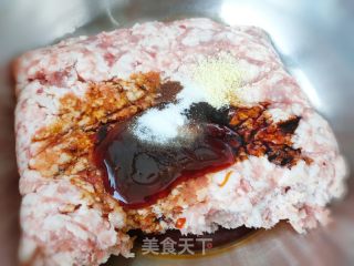 柳蒿菜猪肉馅水饺的做法步骤：3
