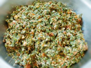 柳蒿菜猪肉馅水饺的做法步骤：5