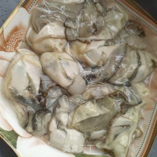 蒜苗炒生蚝的做法步骤：4