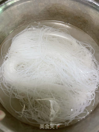 蒜蓉粉丝带子的做法步骤：6