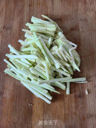 香葱鸡蛋炒紫茄的做法步骤：4