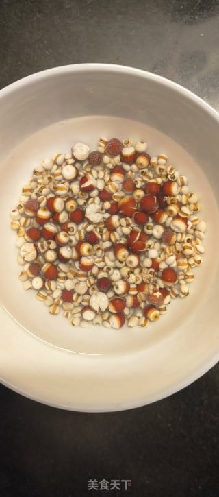 芡实薏米山药粥的做法步骤：1