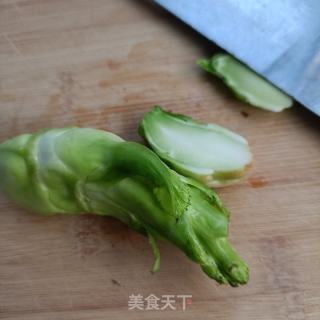 木耳鸡蛋拌儿菜的做法步骤：1