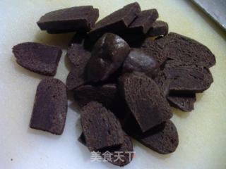 瘦肉丝大白菜炒荞麦粑粑的做法步骤：2
