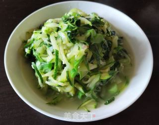 荆芥炒小南瓜的做法步骤：8
