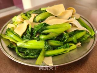 青菜炒豆腐皮的做法步骤：6
