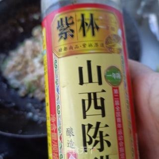 鸡蛋虾酱炒鱼杂的做法步骤：15