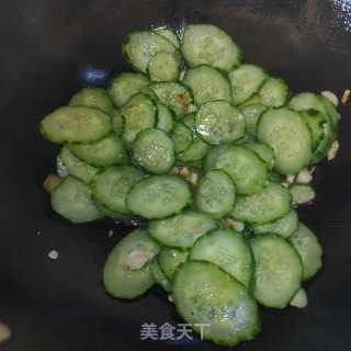黄瓜炒鸡蛋的做法步骤：6