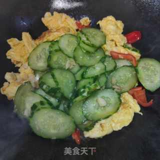 黄瓜炒鸡蛋的做法步骤：9