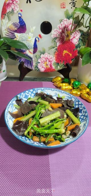 杂菜炒木耳的做法步骤：12